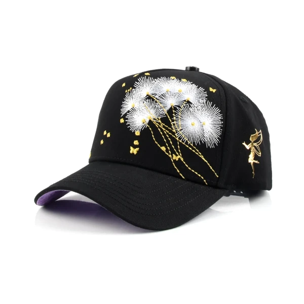 casquette baseball 5 panneaux en coton avec Flat Embroidery et gaufrage haute frequence - Premium OEM headwear detail